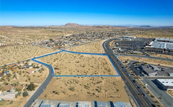 Pictures of Land property located at Hwy 62, Yucca Valley, CA 92284 for sales - image #1