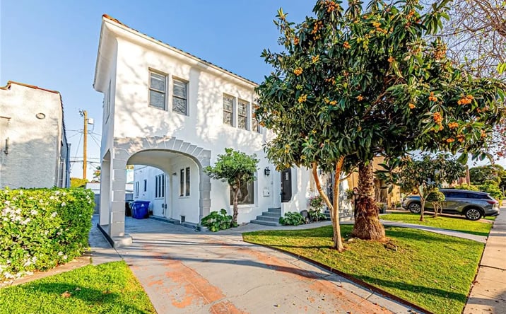 Pictures of Multifamily property located at 1226 Meadowbrook Avenue, Los Angeles, CA 90019 for sales - image #1