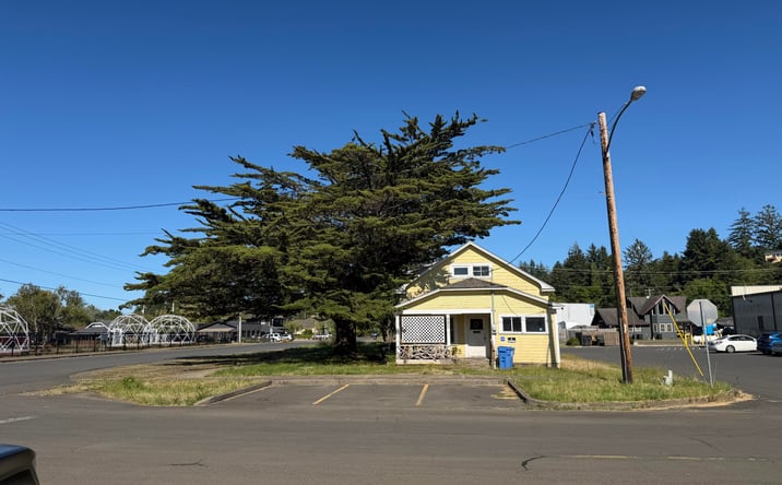 Pictures of Mixed Use property located at 285 NW John Street, Waldport, OR 97394 for sales - image #1