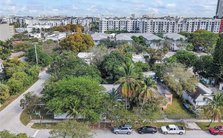 Pictures of Multifamily property located at 440 NE 1st Ave, Fort Lauderdale, FL 33301 for sales - image #1