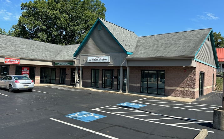 Pictures of Retail property located at 110 W McMurray Rd, Canonsburg, PA 15317 for sales - image #1