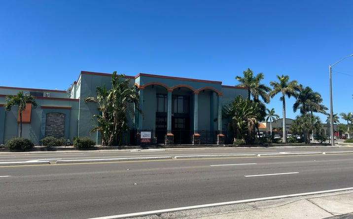 Pictures of Office property located at 3210 Cleveland Ave, Fort Myers, FL 33901 for sales - image #1