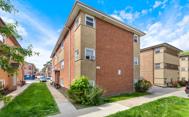 Pictures of Multifamily property located at 3631 147th Street, Midlothian, IL 60445 for sales - image #1