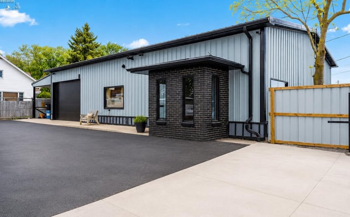 Pictures of Office, Mixed Use property located at 1401 Edgewater Avenue, Sandusky, OH 44870 for sales - image #1