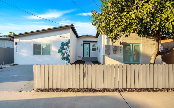 Pictures of Multifamily property located at 3019-3023 E TENTH ST, NATIONAL CITY, CA 91950 for sales - image #1