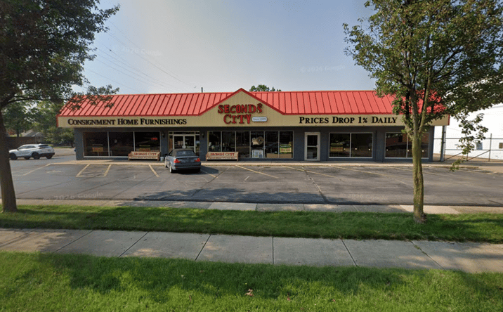 Pictures of Retail, Business for Sale property located at 6530 Pearl Road, Parma Heights, OH 44130 for sales - image #1