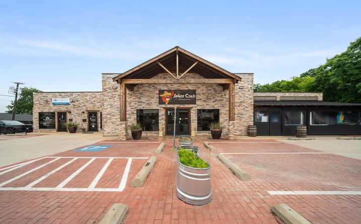 Pictures of Retail property located at 200 S Kaufman Street Unit #A,B,C, Ennis, TX 75119 for sales - image #1