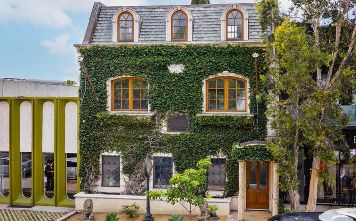 Pictures of Retail, Office property located at 8752 Holloway Drive, West Hollywood, CA 90069 for sales - image #1