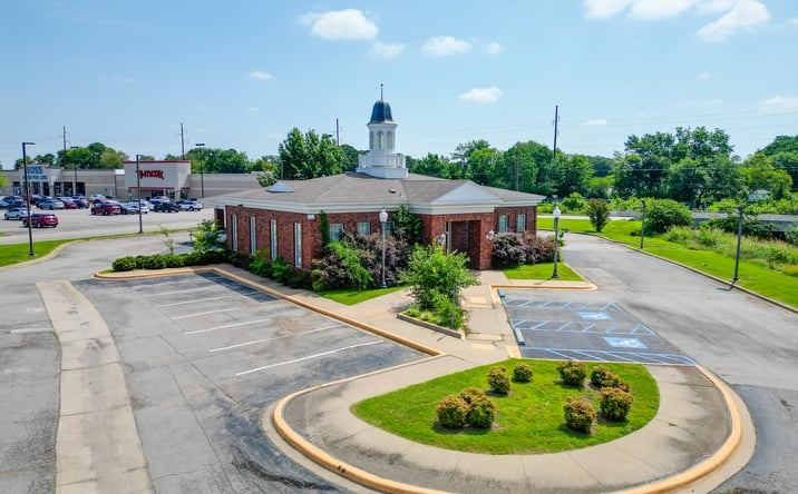 Pictures of Retail property located at 8385 Rogers Ave, Fort Smith, AR 72903-5236 for sales - image #1