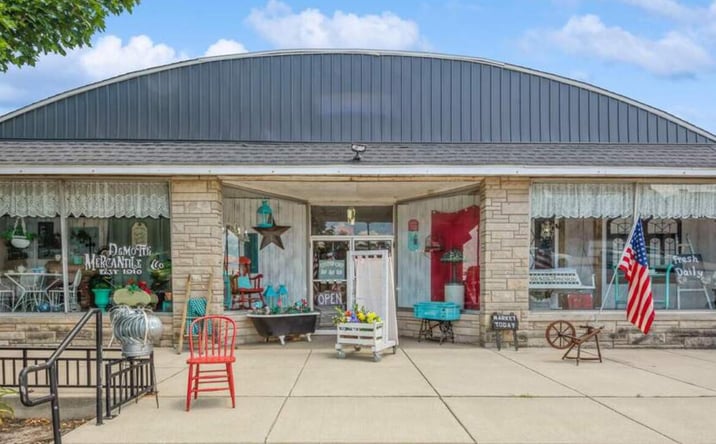 Pictures of Retail, Mixed Use property located at 821 N Halleck Street, DeMotte, IN 46310 for sales - image #1