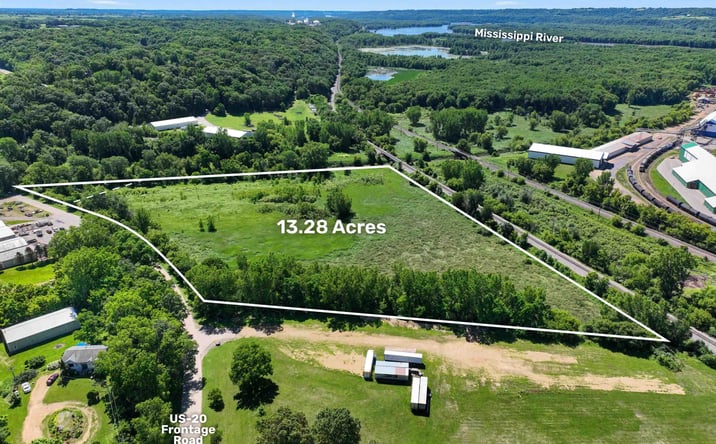 Pictures of Land property located at W 20 Route, East Dubuque, IL 61025 for sales - image #1