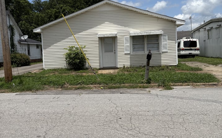 Pictures of Mixed Use property located at 238 Lawrence St, Lawrenceburg, TN 38464 for sales - image #1
