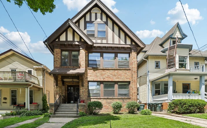 Pictures of Multifamily property located at 926 Spaight Street, Madison, WI 53703-4555 for sales - image #1