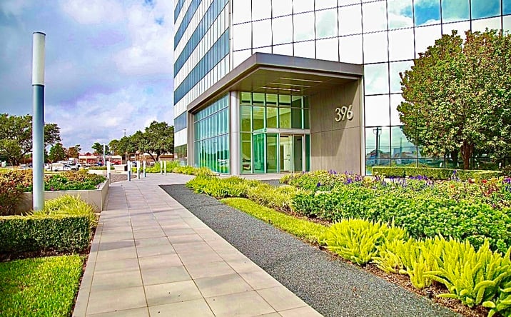 Pictures of Retail, Office, Special Purpose property located at 396 W GREENS RD, HOUSTON, TX 77067-4530 for sales - image #1