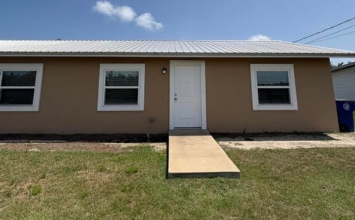 Pictures of Multifamily property located at 810 E 25th Street, Panama City, FL 32405 for sales - image #1