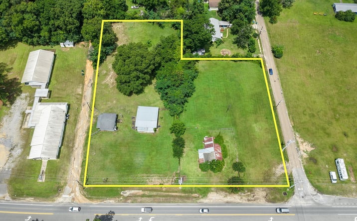 Pictures of Special Purpose property located at 1103 S Waukesha Street, Bonifay, FL 32425 for sales - image #1