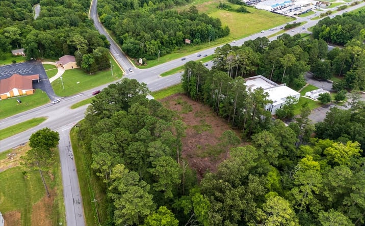Pictures of Retail, Industrial property located at 12004 Memorial Parkway Southwest, Huntsville, AL 35803 for sales - image #1