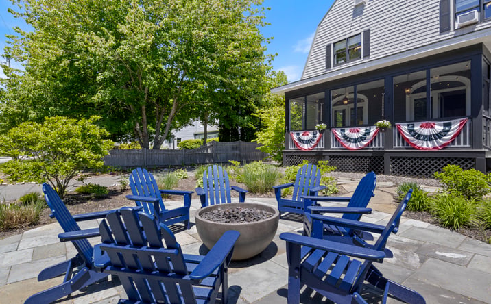 Pictures of Mixed Use, Special Purpose, Business for Sale property located at 61 Fletcher Street, Kennebunk, ME 04043-6709 for sales - image #1
