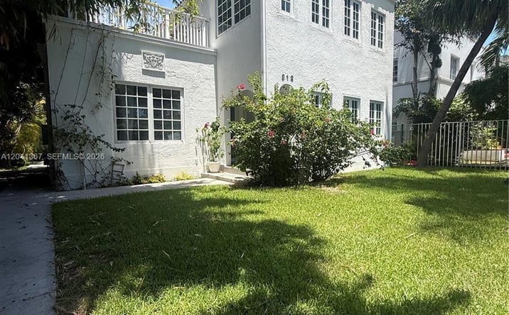 Pictures of Multifamily property located at 912 Euclid Ave, Miami Beach, FL 33139 for sales - image #1