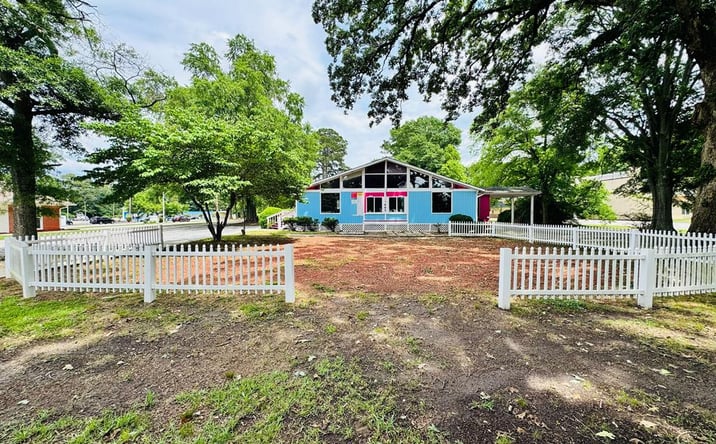 Pictures of Special Purpose, Retail, Office property located at 685 Jeff Davis Drive, Fayetteville, GA 30214 for sales - image #1
