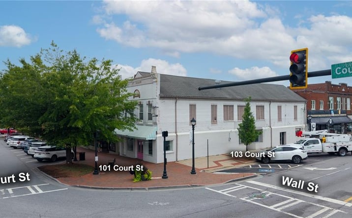 Pictures of Business for Sale, Retail, Industrial property located at 101 Court Street, Calhoun, GA 30701 for sales - image #1