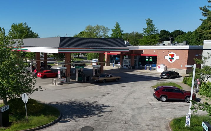 Pictures of Retail property located at 639 Lafayette Road, Hampton, NH 03842 for sales - image #1