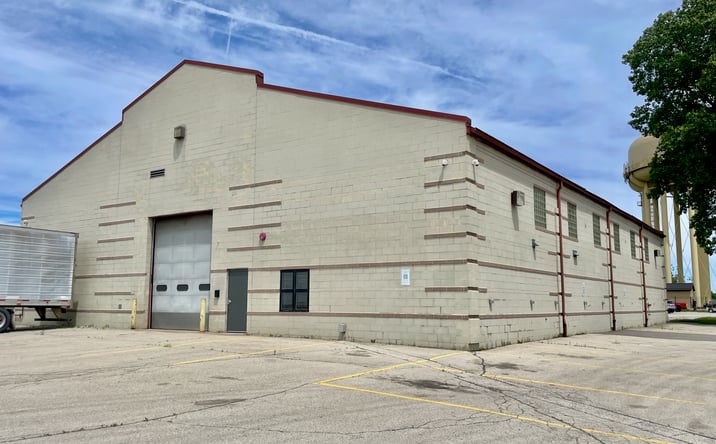 Pictures of Industrial property located at 1906 St. Patrick St, Racine, WI 53404 for sales - image #1