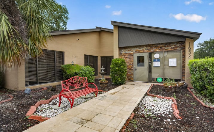 Pictures of Office property located at 1652 Pat Booker Road, Universal City, TX 78148 for sales - image #1