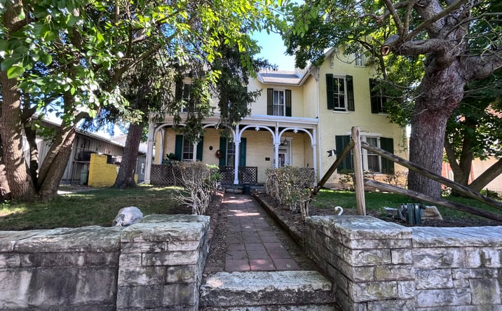 Pictures of Multifamily, Special Purpose property located at 141 LINCOLN WAY W, CHAMBERSBURG, PA 17201-2101 for sales - image #1