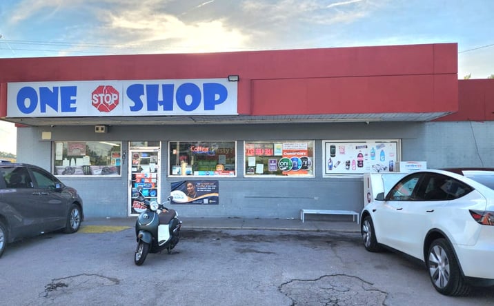 Pictures of Retail property located at 501 CORBIN ST, JACKSONVILLE, NC 28546-7849 for sales - image #1