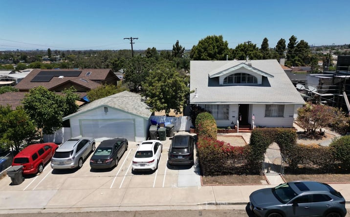 Pictures of Multifamily property located at 2307-9 E 5th, National City, CA 91950 for sales - image #1