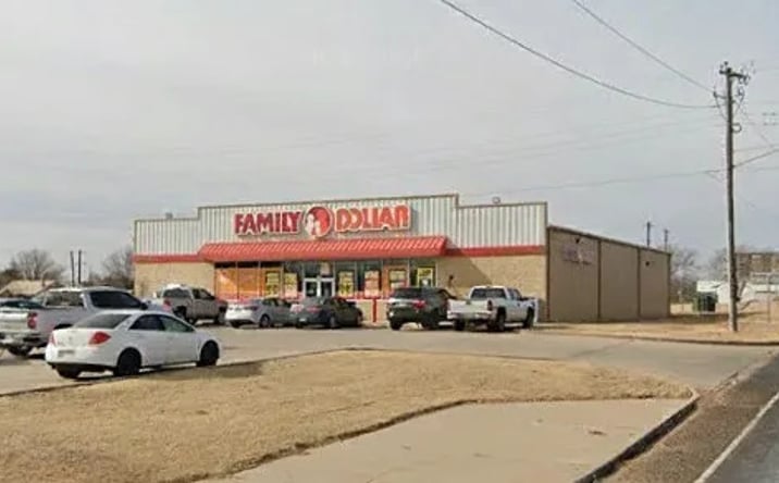 Pictures of Retail, Industrial property located at 1115 North Main Street, Shamrock, TX 79079 for sales - image #1