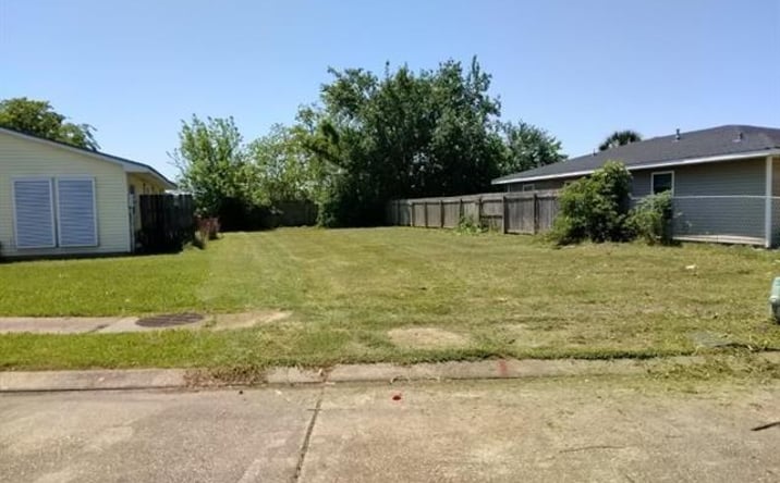 Pictures of Land property located at 7564 Elmdale Rd, New Orleans, LA 70127 for sales - image #1