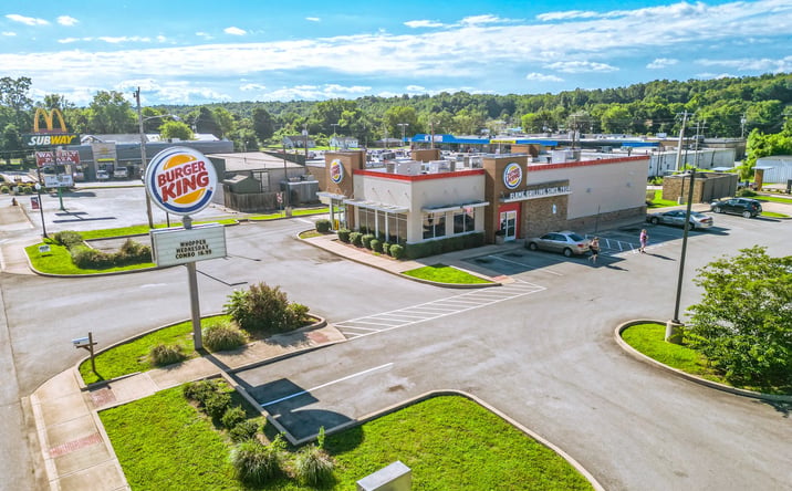 Pictures of Retail property located at 303 West Main St., Waverly, TN 37185 for sales - image #1
