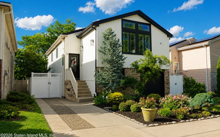 Pictures of Multifamily property located at 27 Tynan Street, Staten Island, NY 10312 for sales - image #1