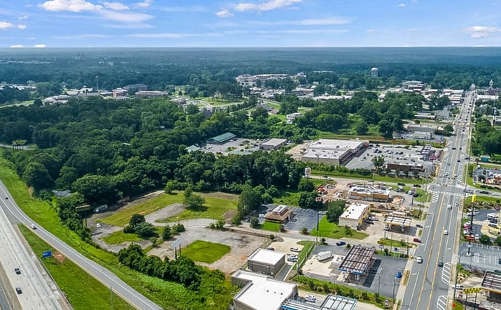 Pictures of Land property located at 100 Tradewinds Dr, Forsyth, GA 31029 for sales - image #1