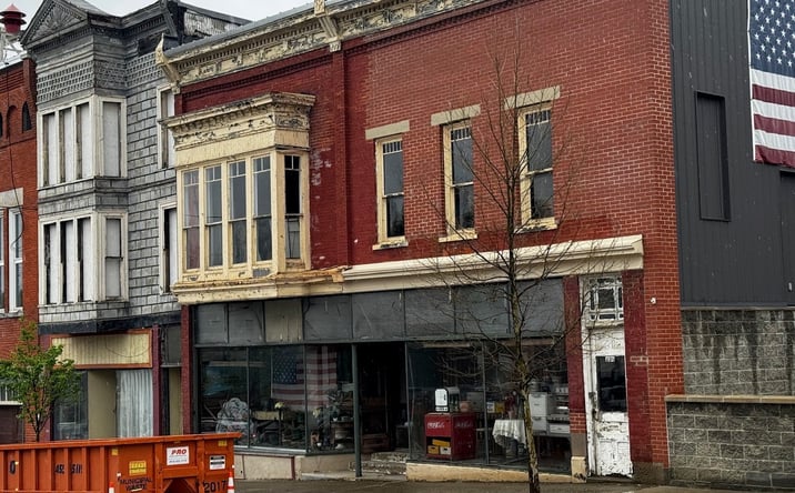 Pictures of Retail property located at 19-21 S MAIN Street, Union City, PA 16438 for sales - image #1