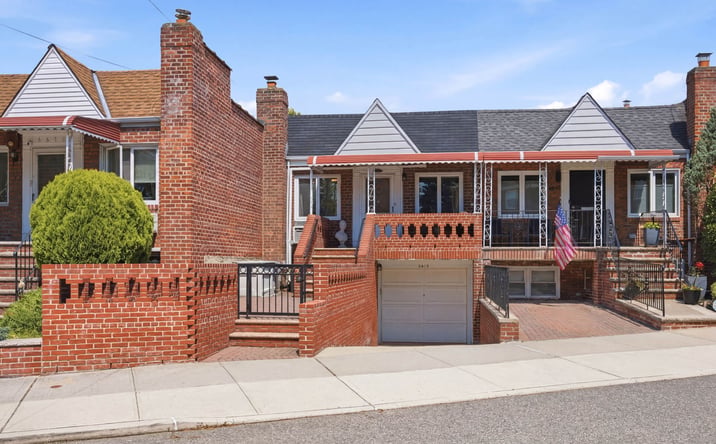 Pictures of Multifamily property located at 66-15 Gray St, Middle Village, NY 11379 for sales - image #1