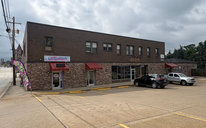Pictures of Retail, Office, Mixed Use property located at 1-7 South Mount Vernon Avenue, Uniontown, PA 15401 for sales - image #1
