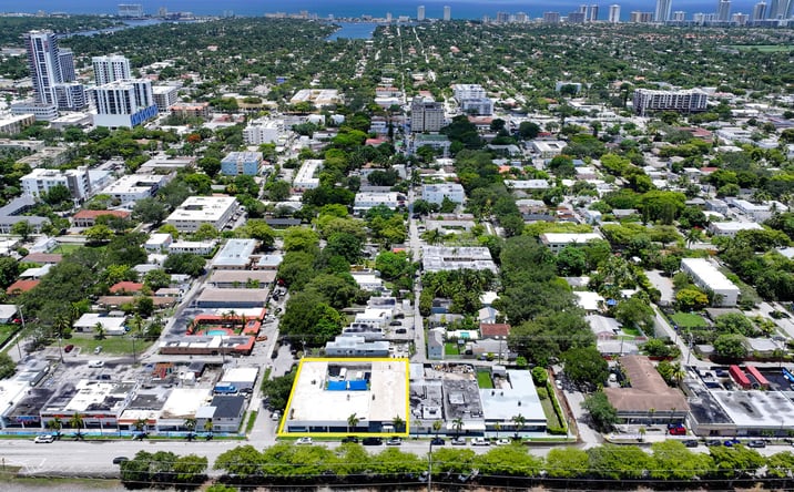 Pictures of Retail property located at 601 South 21st Avenue, Hollywood, FL 33020 for sales - image #1