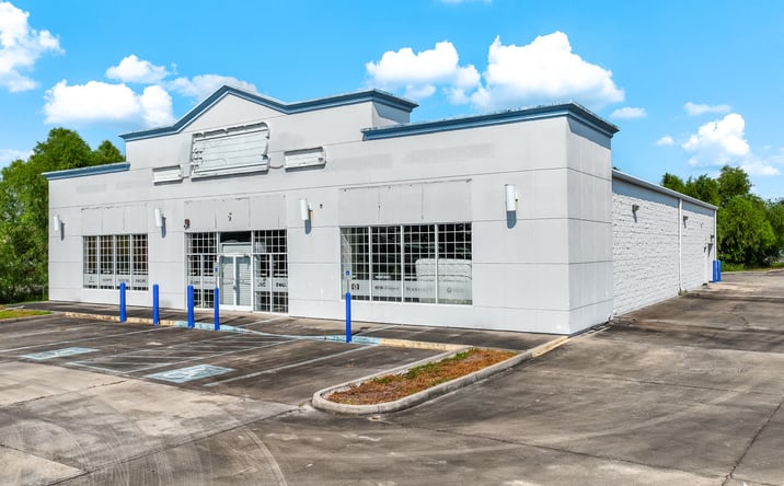 Pictures of Retail property located at 37202 D Thibaut Dr, Donaldsonville, LA 70346 for sales - image #1