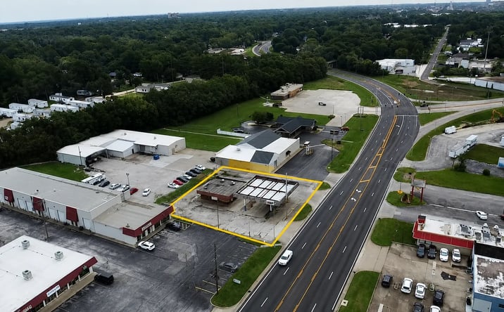 Pictures of Retail, Special Purpose property located at 2745 W Chestnut Expy, Springfield, MO 65802 for sales - image #1