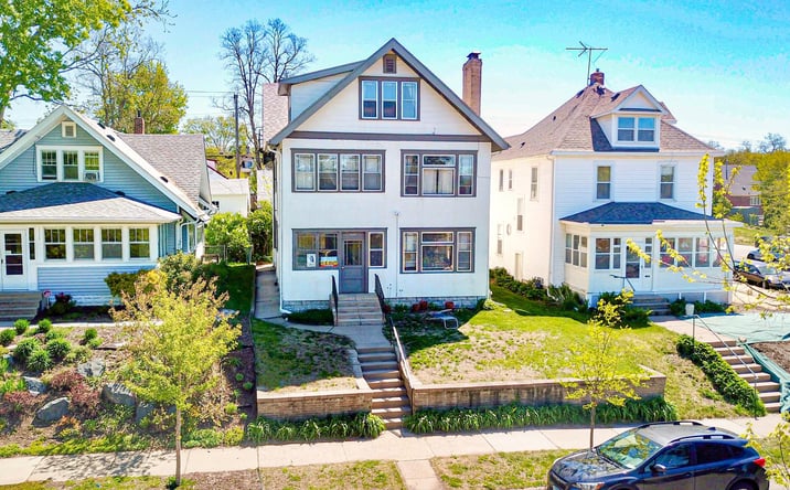 Pictures of Multifamily property located at 3343 15th Ave S, Minneapolis, MN 55407 for sales - image #1