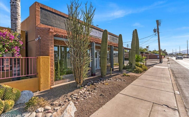 Pictures of Retail property located at 2561 E FT LOWELL RD, TUCSON, AZ 85716 for sales - image #1