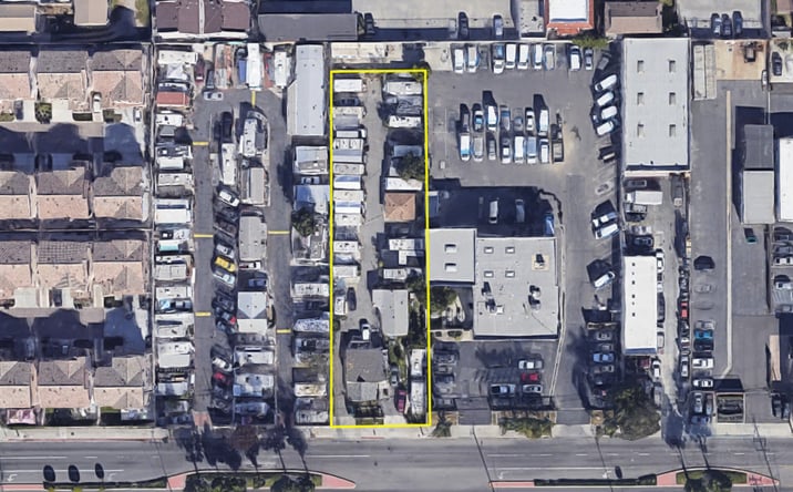 Pictures of Mobile Home Park property located at 7233 Somerset Blvd, Paramount, CA 90723 for sales - image #1