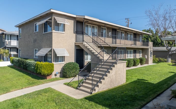 Pictures of Multifamily property located at 4336 North Lakewood Boulevard, Long Beach, CA 90808 for sales - image #1