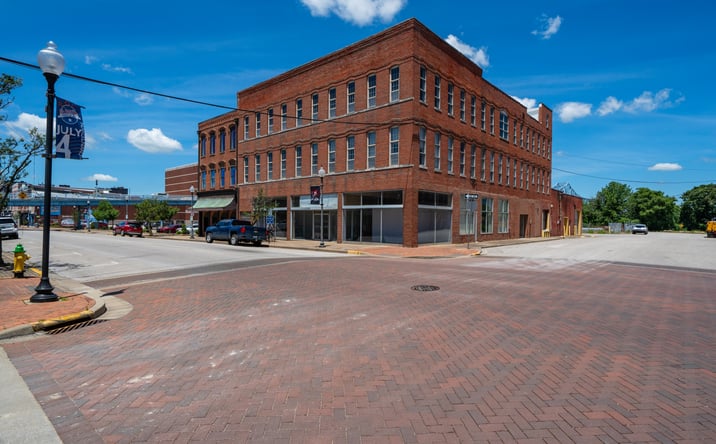 Pictures of Retail, Industrial property located at 321 E SECOND ST, OWENSBORO, KY 42303 for sales - image #1