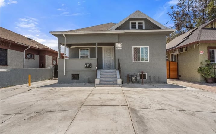 Pictures of Multifamily property located at 1164 E 34th, Los Angeles, CA 90011 for sales - image #1