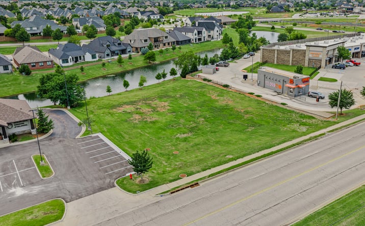 Pictures of Retail, Land property located at 16319 North May Avenue, Edmond, OK 73013 for sales - image #1