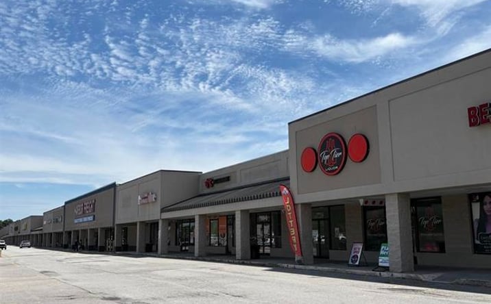 Pictures of Retail, Industrial property located at 7509 H Garners Ferry Rd, Columbia, SC 29209 for sales - image #1